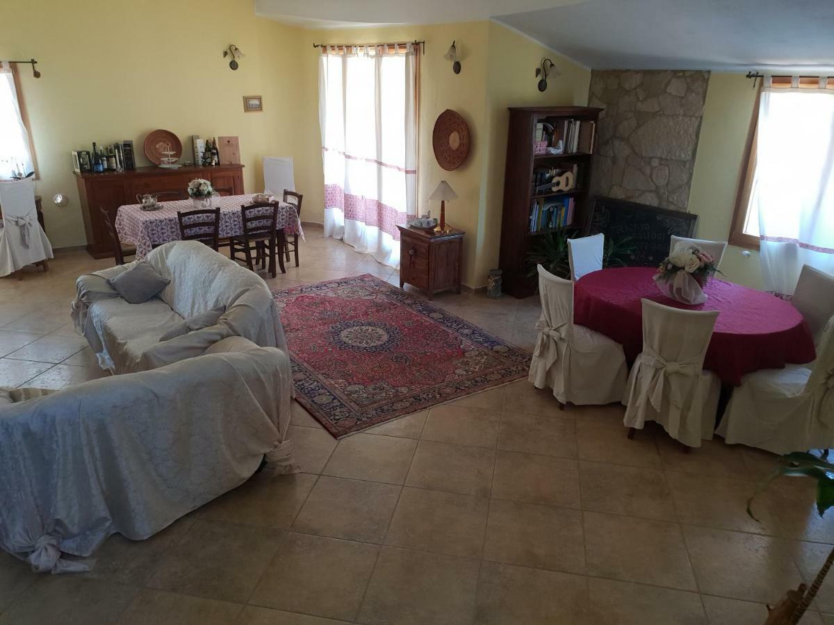 Villa Renzo E Lucia Sant Isidoro  Экстерьер фото