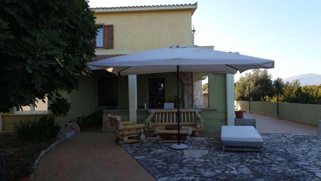 Villa Renzo E Lucia Sant Isidoro  Экстерьер фото